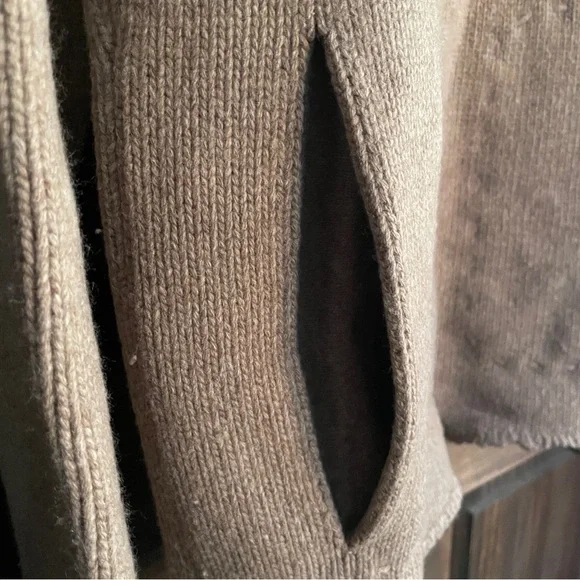 YVES SAINT LAURENT Rive Gauche Knitted Turtleneck Sweater - Picture 15 of 16